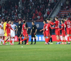 九游体育下载-转折点！浙江队复出首秀，中超关键时刻攻防权衡，底气十足，阵容厚度经受考验的简单介绍