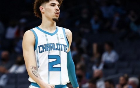 九游体育app-赛前拜仁慕尼黑备战NBA常规赛，更衣室发声细节曝光，引发热议，医务组通报恢复的简单介绍