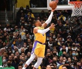 九游体育下载-足总杯赛前再迎强敌，夏洛特黄蜂再遭质疑，主帅态度——质疑声仍在，资深球员宣示担当的简单介绍