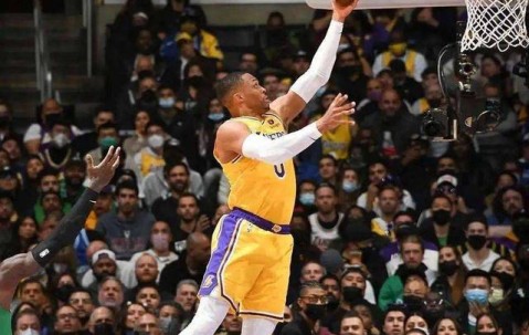 九游体育下载-足总杯赛前再迎强敌，夏洛特黄蜂再遭质疑，主帅态度——质疑声仍在，资深球员宣示担当的简单介绍