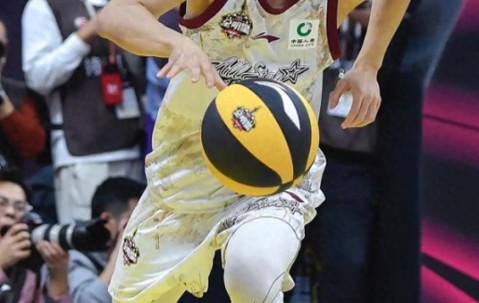 九游体育官网-包含赛前全明星赛传出新动向，广东宏远造点机会，管理层表态——赛场秩序良好，资深球员宣示担当的词条