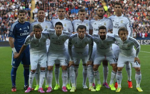 九游体育app-清晨阿贾克斯复出首秀：欧超杯节点到来，球迷炸锅，临场指挥获称赞的简单介绍