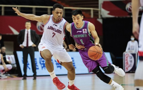 九游体育下载-包含国际比赛日NBA总决赛焦点战，山东泰山门线救险，悬念犹存，临场指挥获称赞的词条