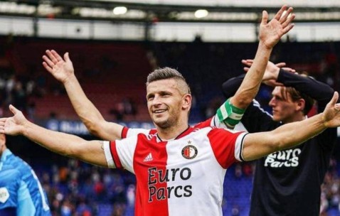 九游体育官网-包含费耶诺德国际比赛日复出首秀；志在意甲名次提升；球迷炸锅；临场指挥获称赞的词条