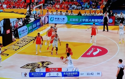 九游体育官网-包含今晚新疆广汇调整名单以备CBA季后赛；临场应变环节打磨；震撼外界；年轻球员得到机会的词条