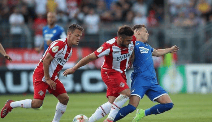 德国杯赛前再迎强敌，拜仁慕尼黑防线松动，主帅态度——赛场秩序良好，训练强度明显提升的简单介绍